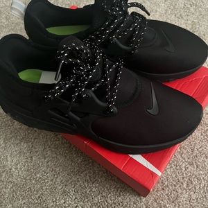 Very comfortable shoe feels like walking on air